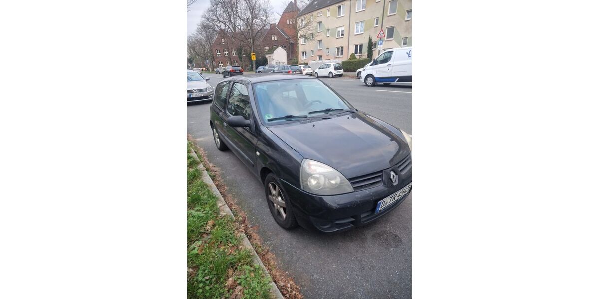 Renault Clio 168.000 km 1.650 &euro; Düsseldorf 40233