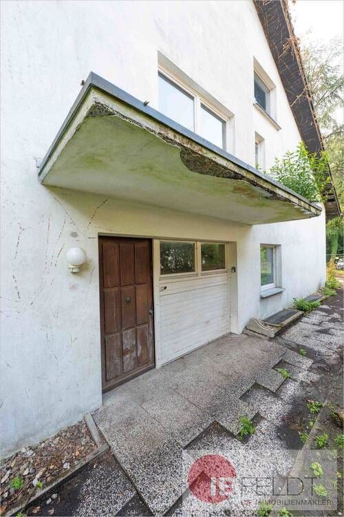 Perfektes Familien-Sanierungsprojekt in den Wäldern über Mülheim-Saarn