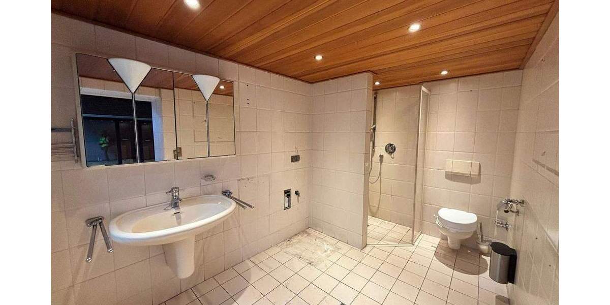 Mehrfamilienhaus, Wohnhaus Oberhausen Schwarze Heide - 1 Zimmer, 273 m&sup2;, 660.000&euro; | Angebot:25732250