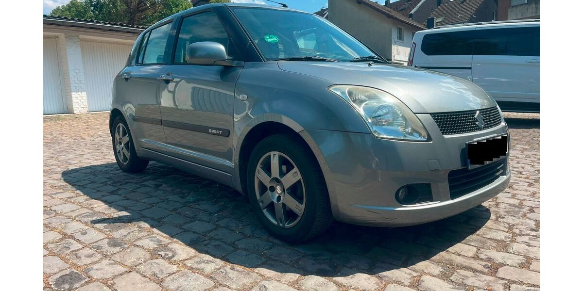 Suzuki Swift 206.000 km 2.350 &euro; Düsseldorf 40597