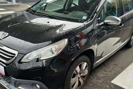 Peugeot 2008 106.788 km 7.390 € Essen 45326
