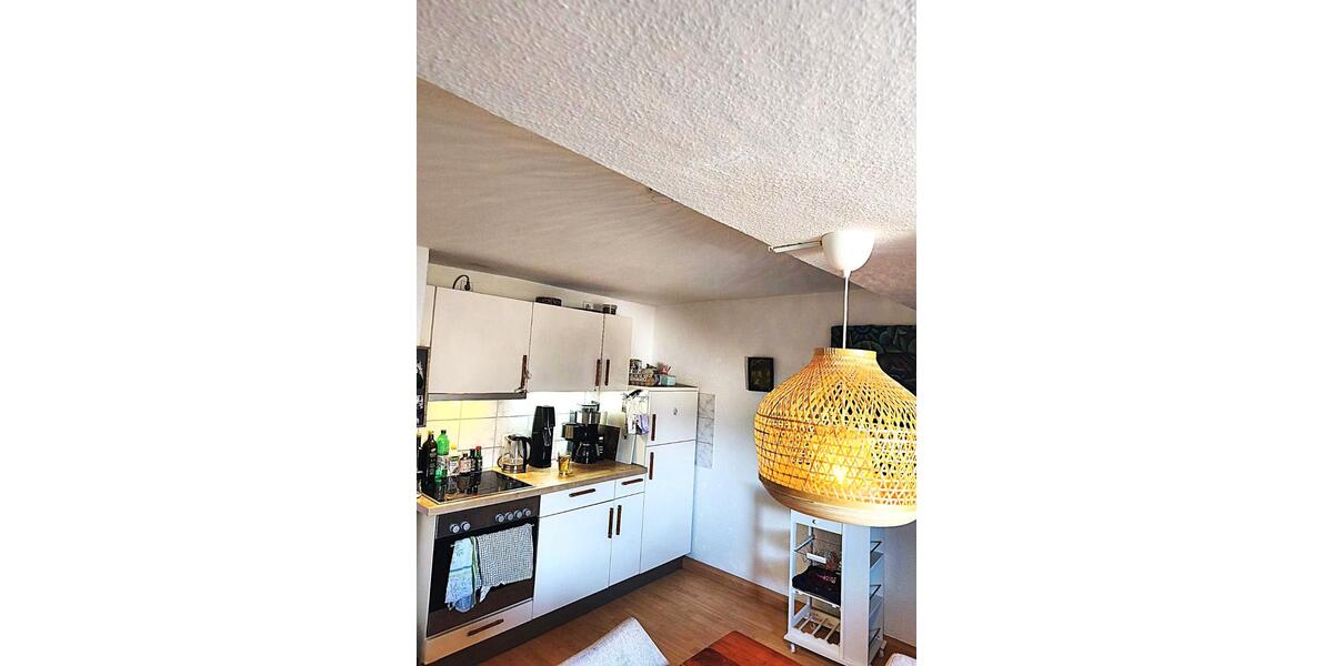 Dachgeschoßwohnung Essen Stadtbezirk II - 2.5 Zimmer, 65 m&sup2;, 655&euro; | Angebot:26237805