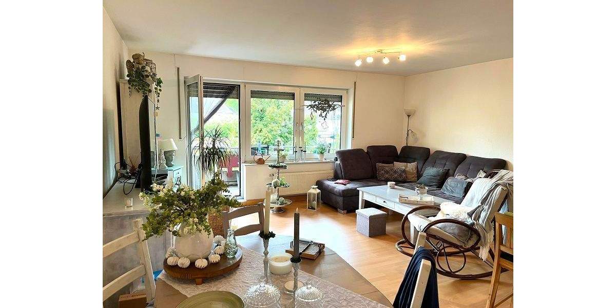 + + + MODERNE, GEPFLEGTE 2-ZI WOHNUNG MIT BALKON UND TIEFGARAGE IN FRIEMERSHEIM+ + + 2 zimmer