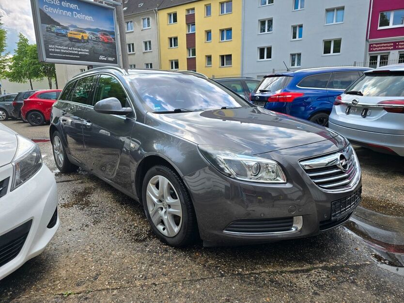 Opel Insignia 217.000 km 4.100 € Essen 45144