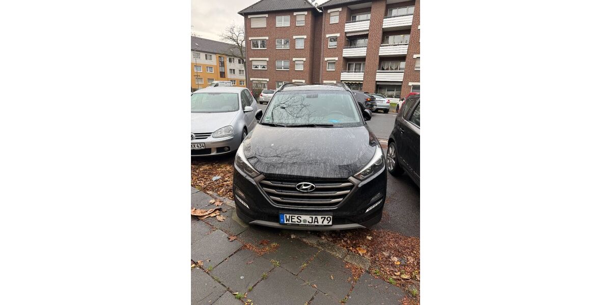 Hyundai TUCSON 99.000 km 15.500 &euro; Voerde 46562