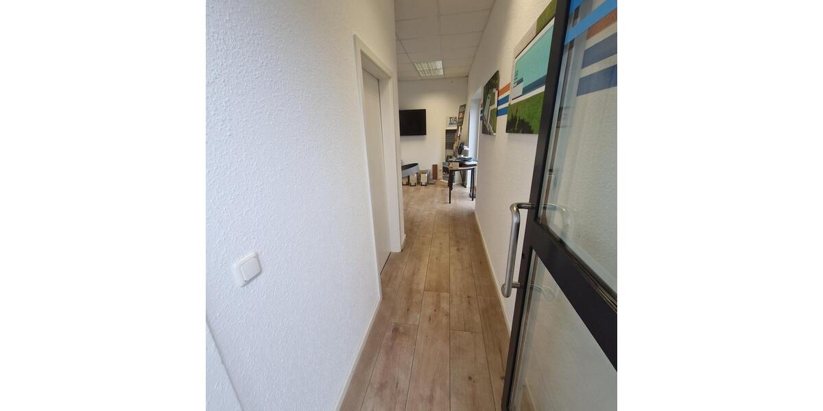 BÜROS MIT LAGERFLÄCHEN zimmer