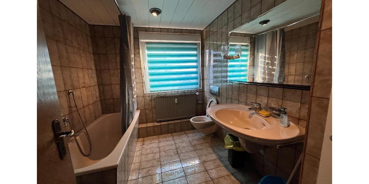 Dachgeschoßwohnung Bochum Bochum-Mitte - 1 Zimmer, 20 m&sup2;, 400&euro; | Angebot:25625225