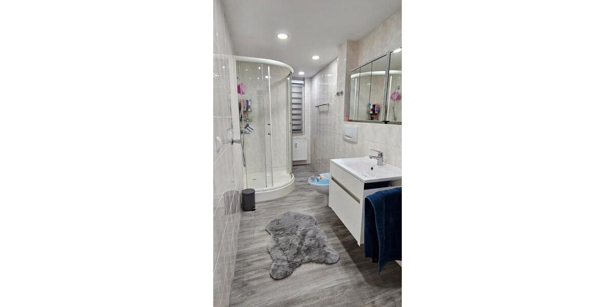 Etagenwohnung Oberhausen - 3 Zimmer, 62 m&sup2;, 139.000&euro; | Angebot:25081265