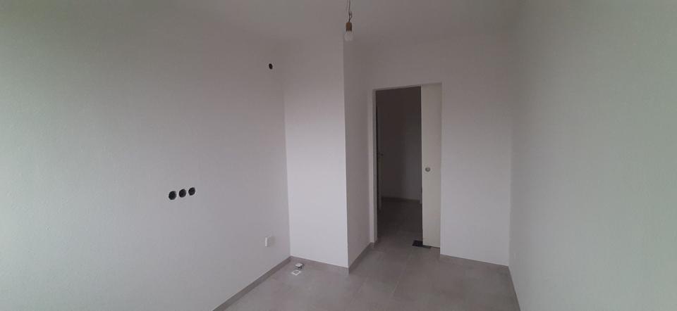 Frisch renovierte Dachgeschosswohnung 4 zimmer