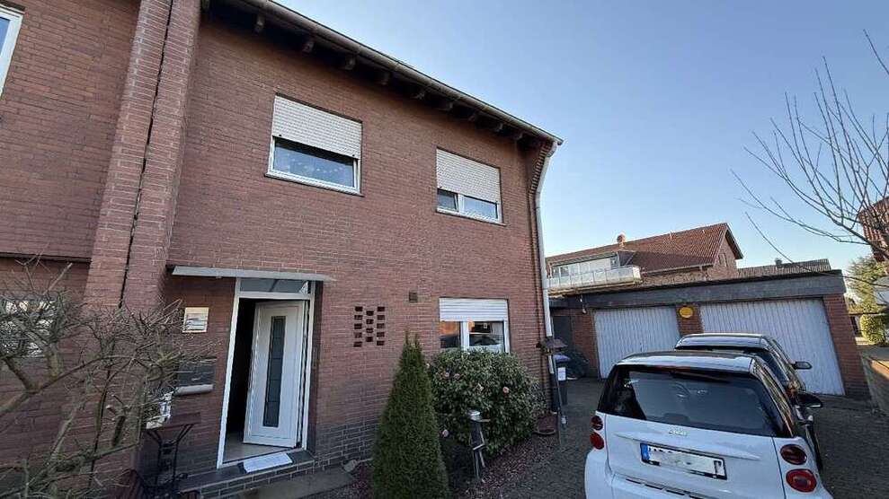 Haus zum Kaufen in Moers 388.000 € 166 m²