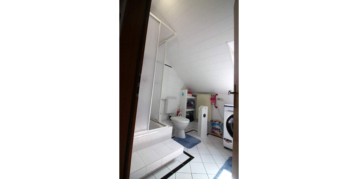Mehrfamilienhaus, Wohnhaus Rheinberg Ossenberg - 7 Zimmer, 257 m&sup2;, 550.000&euro; | Angebot:26388652