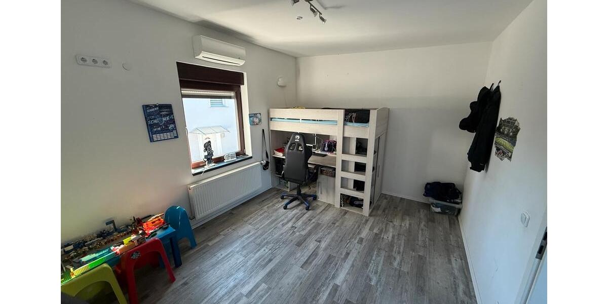 Einfamilienhaus Bochum Günnigfeld - 10 Zimmer, 242 m&sup2;, 649.000&euro; | Angebot:25547126