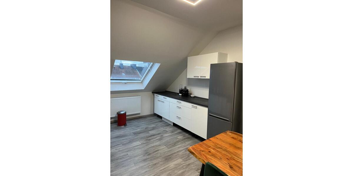 Dachgeschoßwohnung Bochum Altenbochum - 2 Zimmer, 70 m&sup2;, 605&euro; | Angebot:26367856