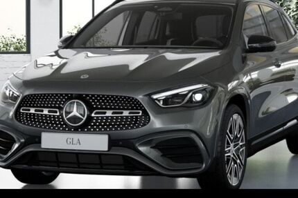 Mercedes-Benz GLA 200 9.900 km 45.490 &euro; Düsseldorf 40470