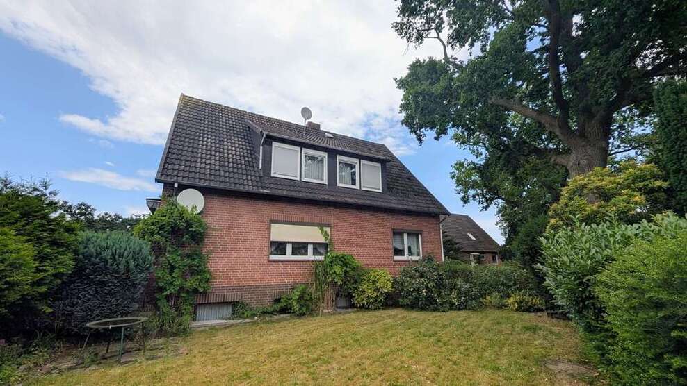 Haus zum Kaufen in Neustadt am Rübenberge Schneeren 195.000 € 156 m²
