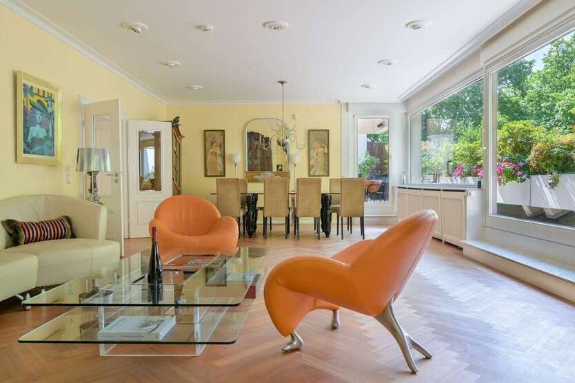 Wohnung zum Kaufen in Düsseldorf 1.450.000 € 196 m²