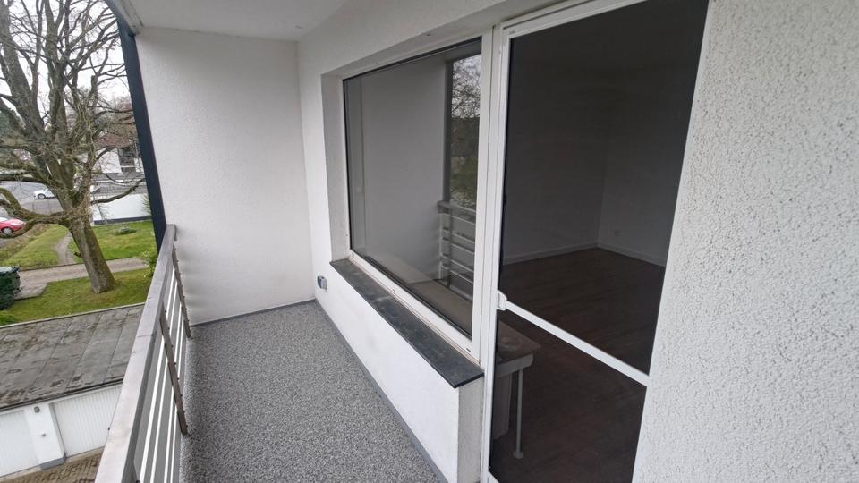 Etagenwohnung Oberhausen Schmachtendorf - 3 Zimmer, 68 m&sup2;, 748&euro; | Angebot:26250311