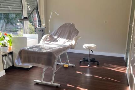 Praxisraum in exklusiver Lage Düsseldorf-Oberkassel zu vermieten zimmer