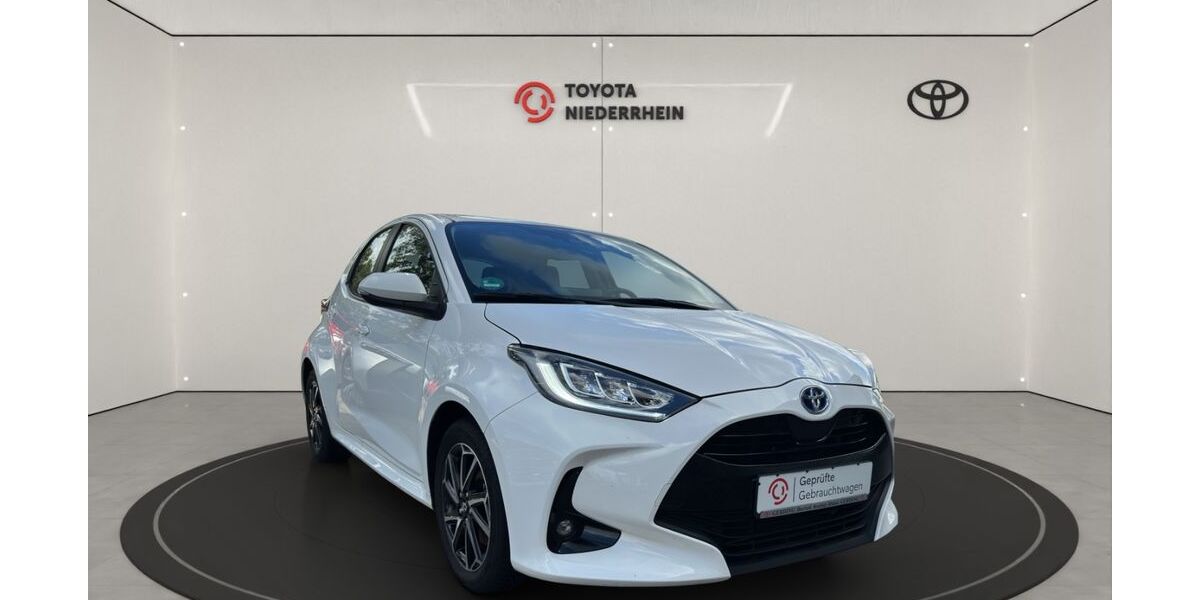 Toyota Yaris 24.900 km 19.485 &euro; Krefeld 47809