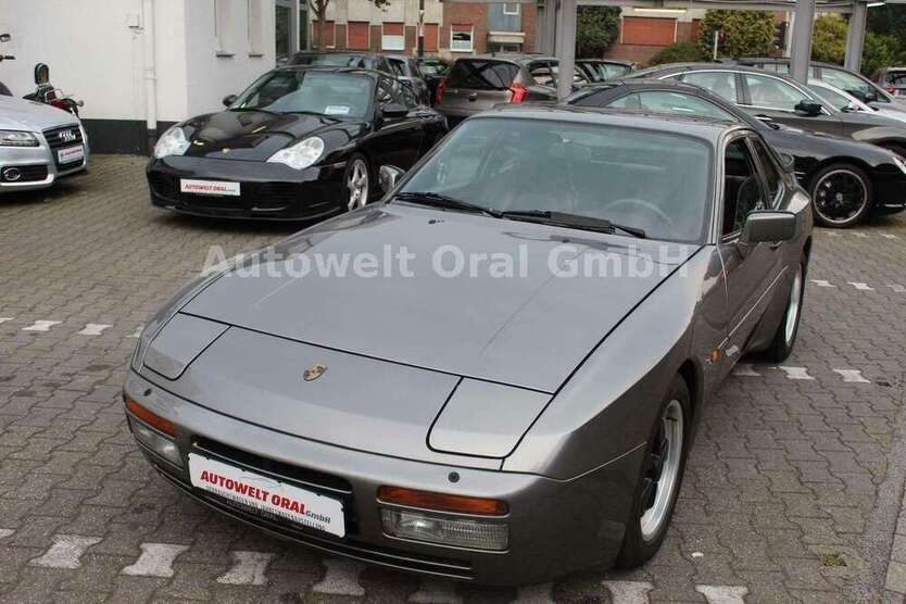 944
