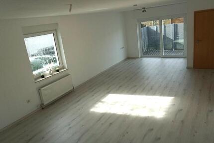 Wohnung Dinslaken Hiesfeld - 2.5 Zimmer, 78 m&sup2;, 850&euro; | Angebot:25963720