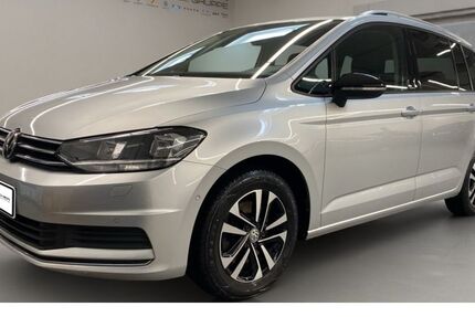 VW Touran 95.000 km 20.450 &euro; Krefeld 47805