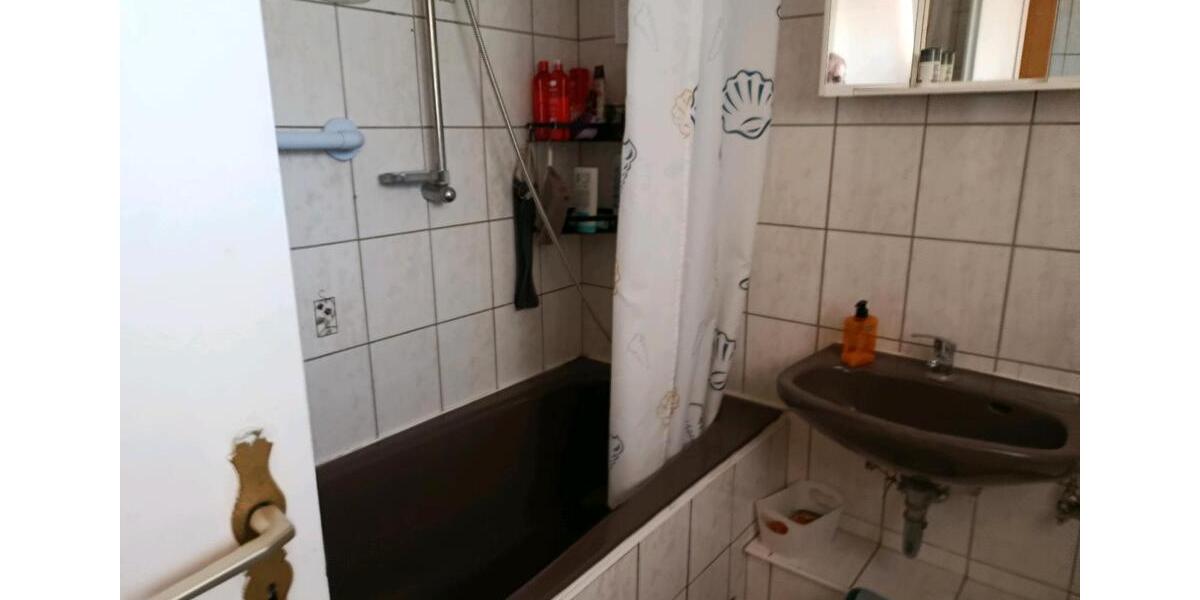 Erdgeschoßwohnung Duisburg Rheinhausen - 4 Zimmer, 95 m&sup2;, 1.100&euro; | Angebot:26384335