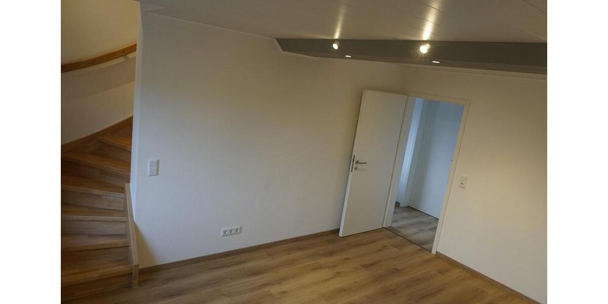 Etagenwohnung Hattingen Blankenstein - 4 Zimmer, 110 m&sup2;, 1.400&euro; | Angebot:26399868