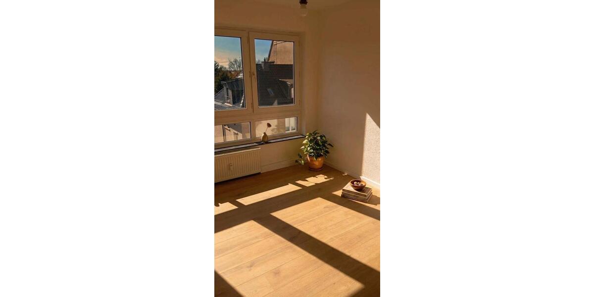 Etagenwohnung Gelsenkirchen Ückendorf - 4 Zimmer, 75 m&sup2;, 562&euro; | Angebot:26199777