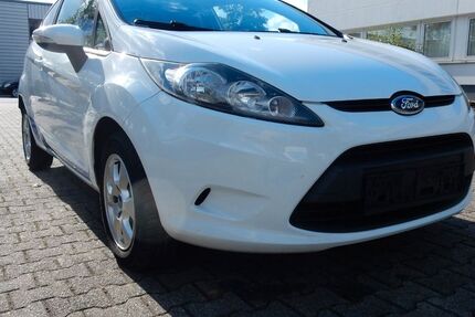 Ford Fiesta 250.680 km 2.499 € Oberhausen 46047