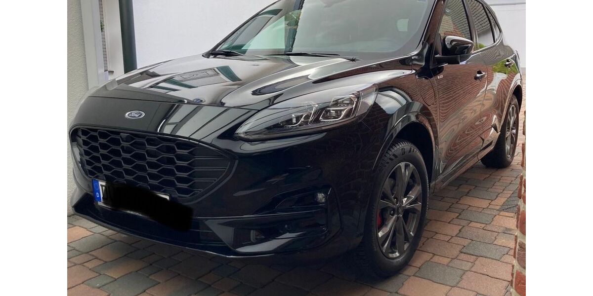 Ford Kuga 80.000 km 21.800 &euro; Duisburg 47259