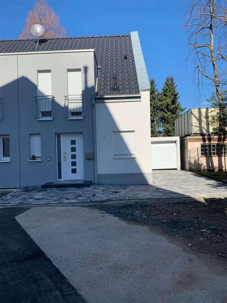 Haus zum Kaufen in Duisburg 569.000 € 116 m²