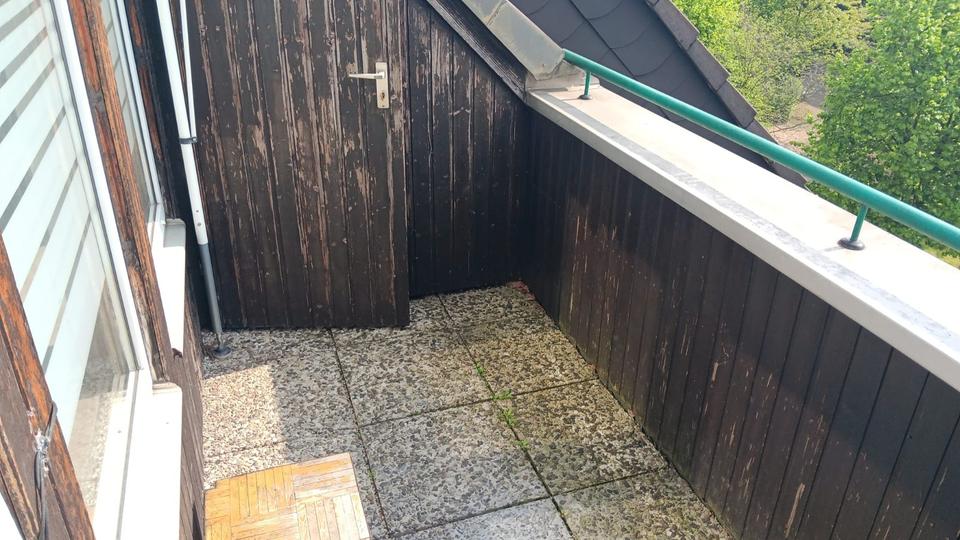 Dachgeschoßwohnung Krefeld Benrad - 2 Zimmer, 65 m&sup2;, 565&euro; | Angebot:26265928