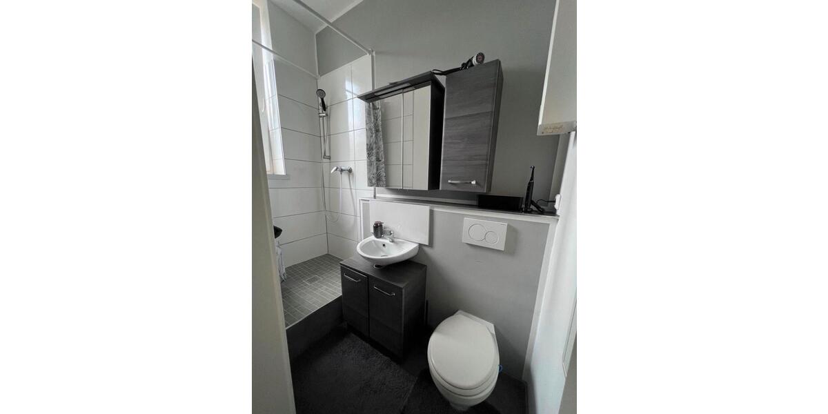 Kernsaniert 2023 – 3,5-Zimmer-Wohnung mit Balkon 3.5 zimmer