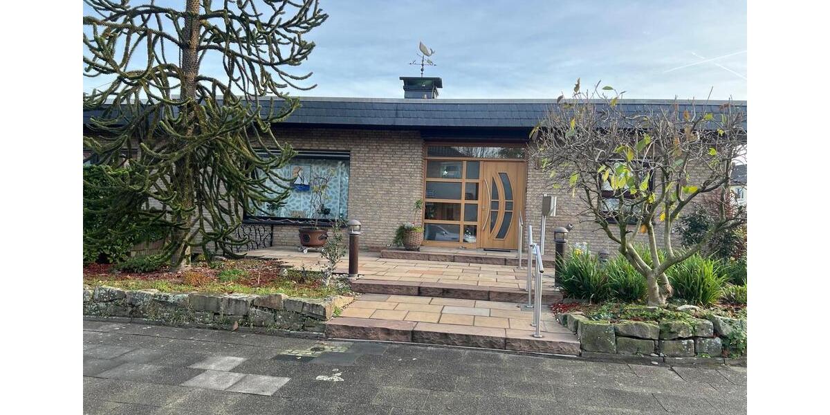 Bungalow Duisburg Essenberg - 5 Zimmer, 268 m&sup2;, 550.000&euro; | Angebot:25236957