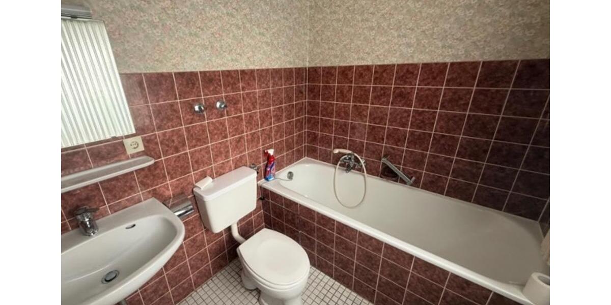 Erdgeschoßwohnung Gelsenkirchen Ückendorf - 5 Zimmer, 101 m&sup2;, 169.000&euro; | Angebot:27077718