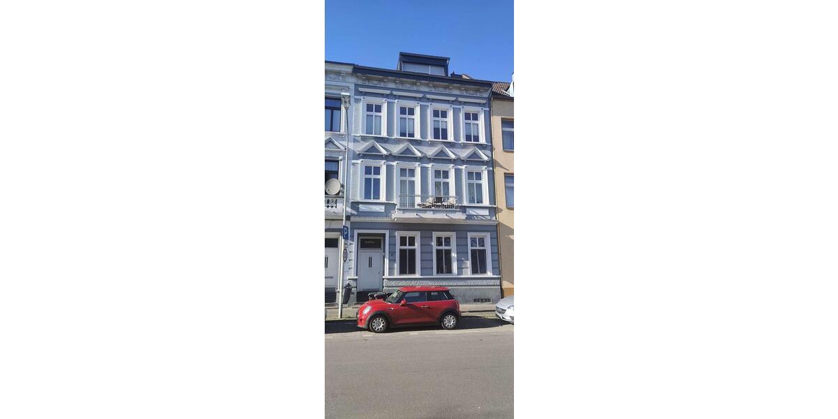 Schicke 2 Zimmer Wohnung im Altbau nähe Helios Klinikum ab sofort zu vermieten! 2 zimmer