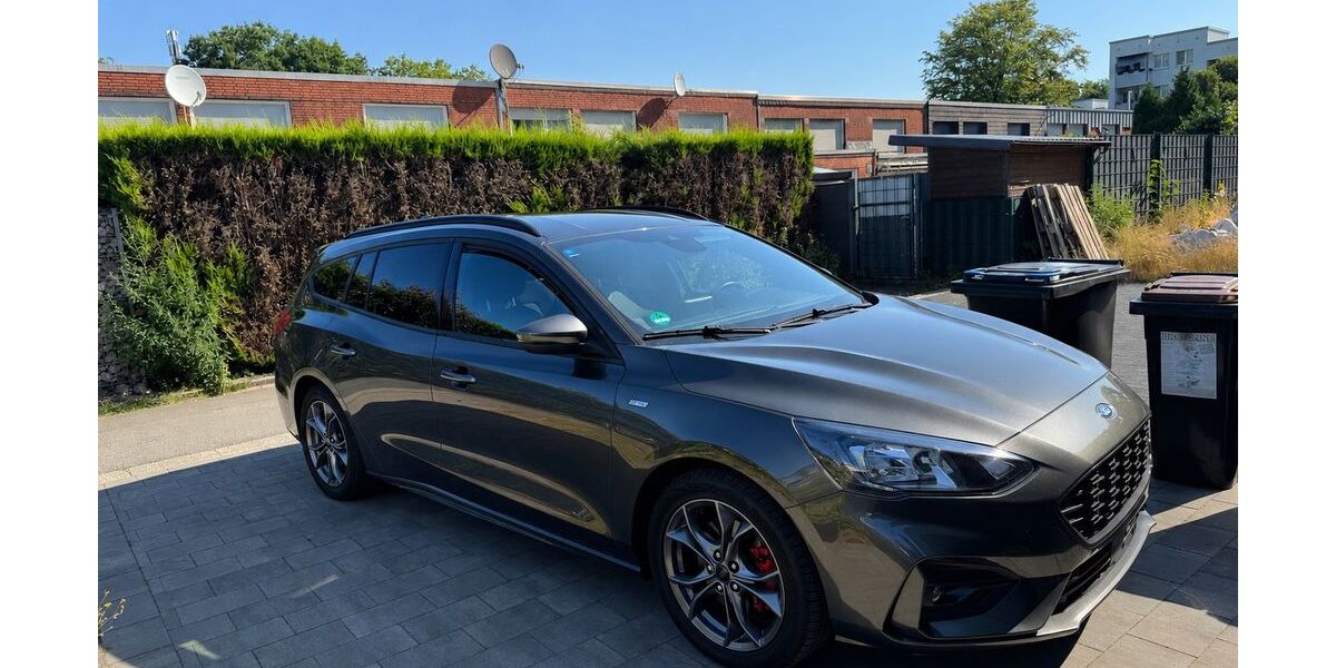 Ford Focus 45.000 km 19.900 &euro; Marl 45772