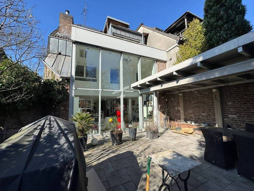 Bezugsfrei! - Modernes Einfamilienhaus mit großem Garten und Garage in Oberhausen