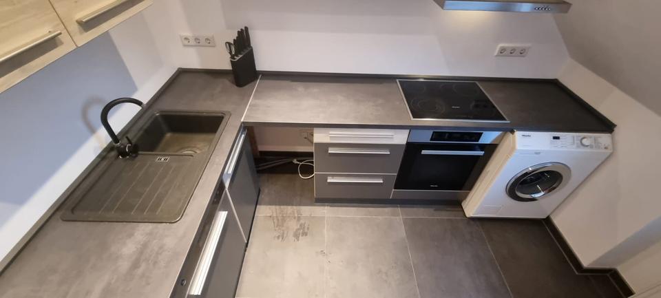 Dachgeschoßwohnung Düsseldorf Stadtbezirk 6 - 2.5 Zimmer, 64 m&sup2;, 1.550&euro; | Angebot:25478964