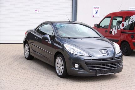 Peugeot 207 104.000 km 6.450 &euro; Velbert 42549