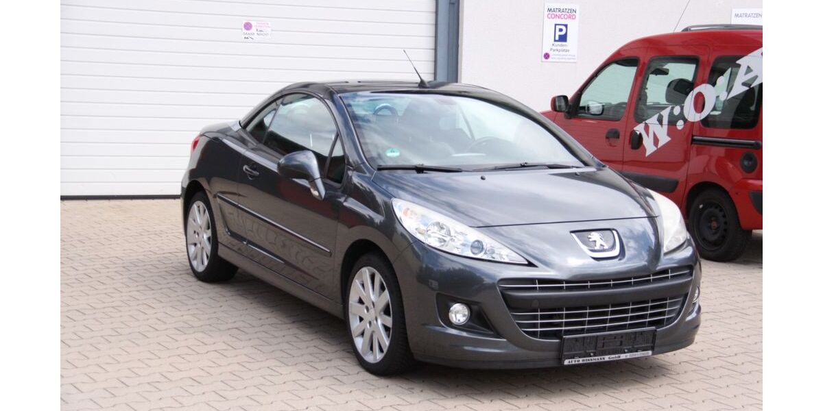 Peugeot 207 104.000 km 6.450 &euro; Velbert 42549