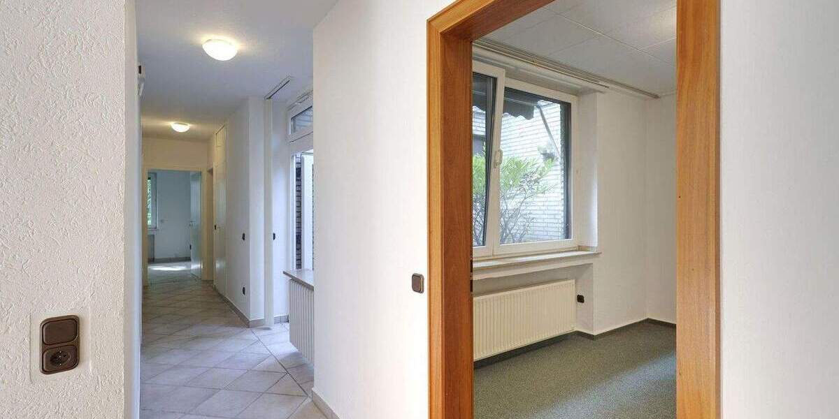 Bungalow Duisburg Alt-Homberg - 7 Zimmer, 190 m&sup2;, 595.000&euro; | Angebot:25716922