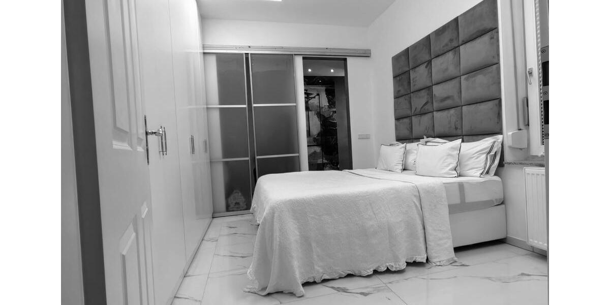 Luxus 2 Zimmer Wohnung m. Einbauküche u. 2 Bädern! 2.5 zimmer