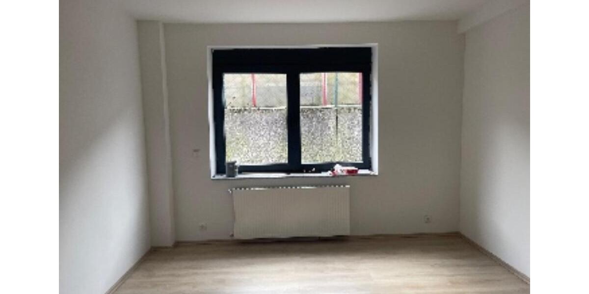 Erdgeschoßwohnung Duisburg Mittelmeiderich - 3 Zimmer, 80 m&sup2;, 720&euro; | Angebot:25568033