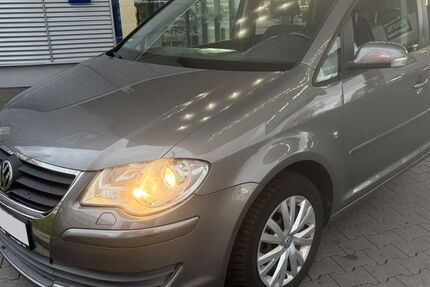 VW Touran 241.700 km 2.400 &euro; Essen 45149