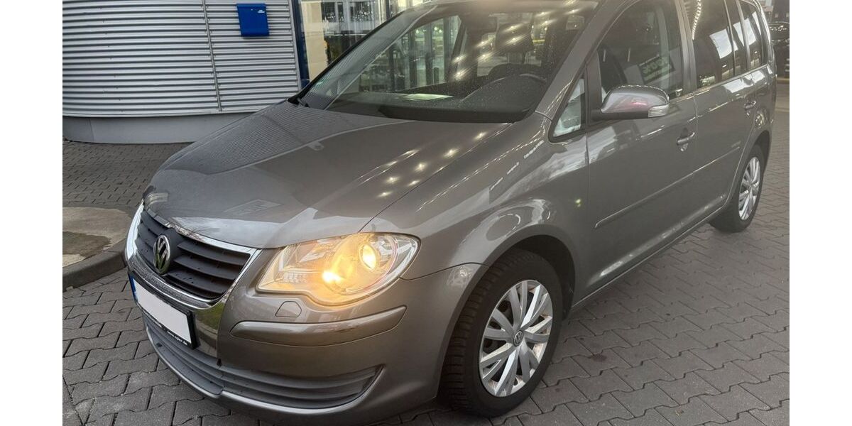 VW Touran 241.700 km 2.400 &euro; Essen 45149