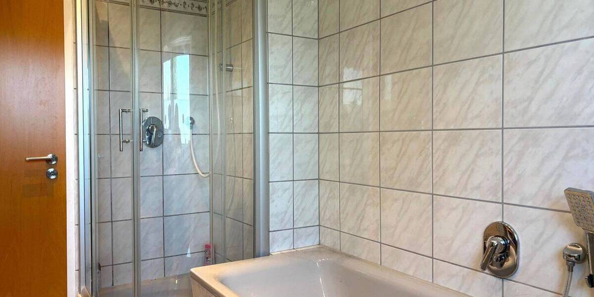 Etagenwohnung Rheinberg Budberg - 5 Zimmer, 100 m&sup2;, 239.000&euro; | Angebot:26908745