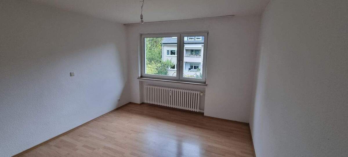 GELEGENHEITI!!! RENOVIERTE + GEMÜTLICHE 3 ZIMMER WOHNUNG mit BALKON in ESSEN - SCHÖNEBECK!!! 3 zimmer