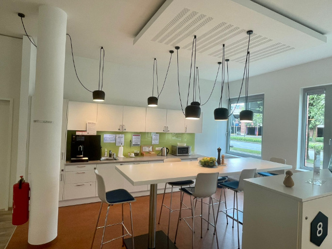 Helles Privatbüro am Centro Oberhausen – flexibel, möbliert, All inkl. zimmer